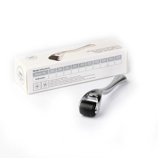 Home NO Stecker Typ 540-Pin Derma-Roller mit Goldfarben-Griffe Hautverjüngung
